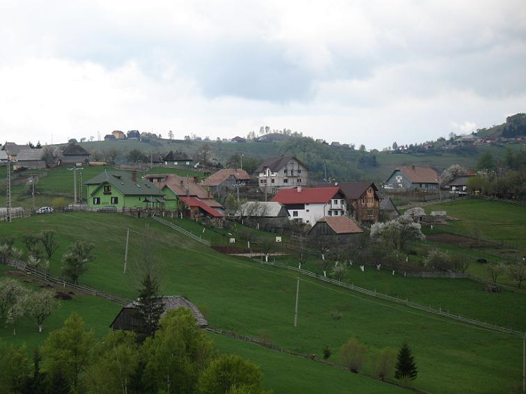 Culoarul Rucar- Bran, satul Magura